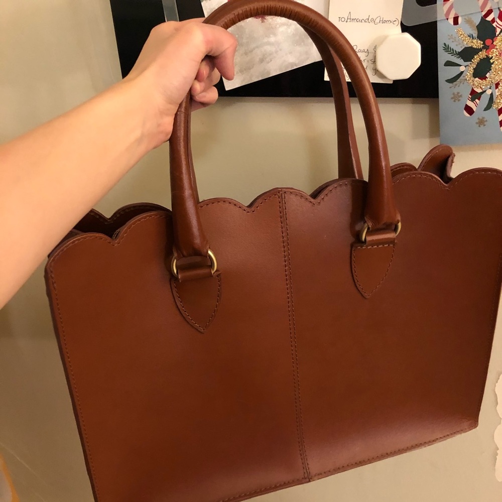 ASOS scallop handbag - Picture 2 of 2
